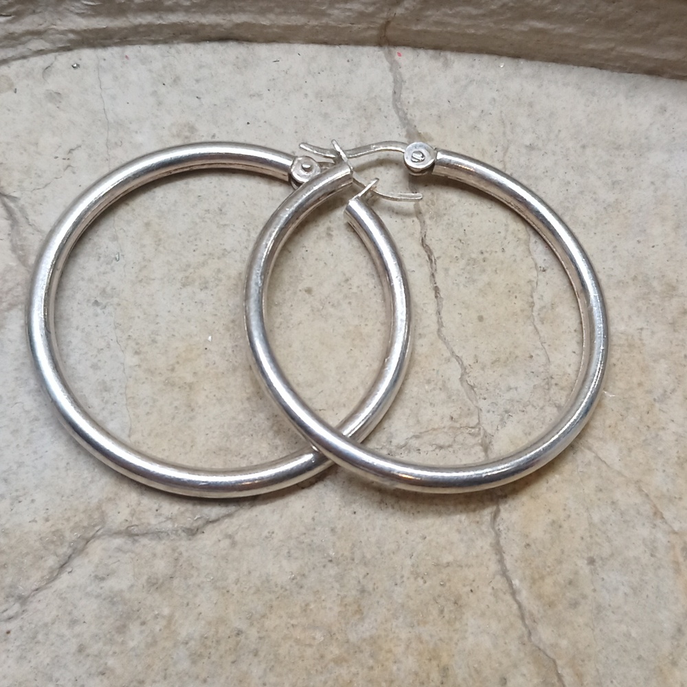 Vintage 925 sterling silver hoop earrings